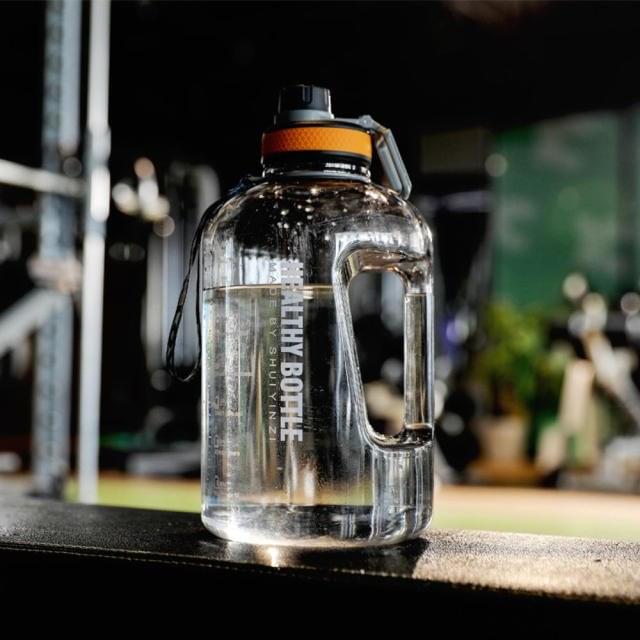 Premium Fitness Drinking Bottle with Motivational Markers 013
